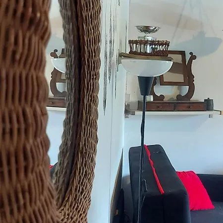 Semesterbostad Petite Maison